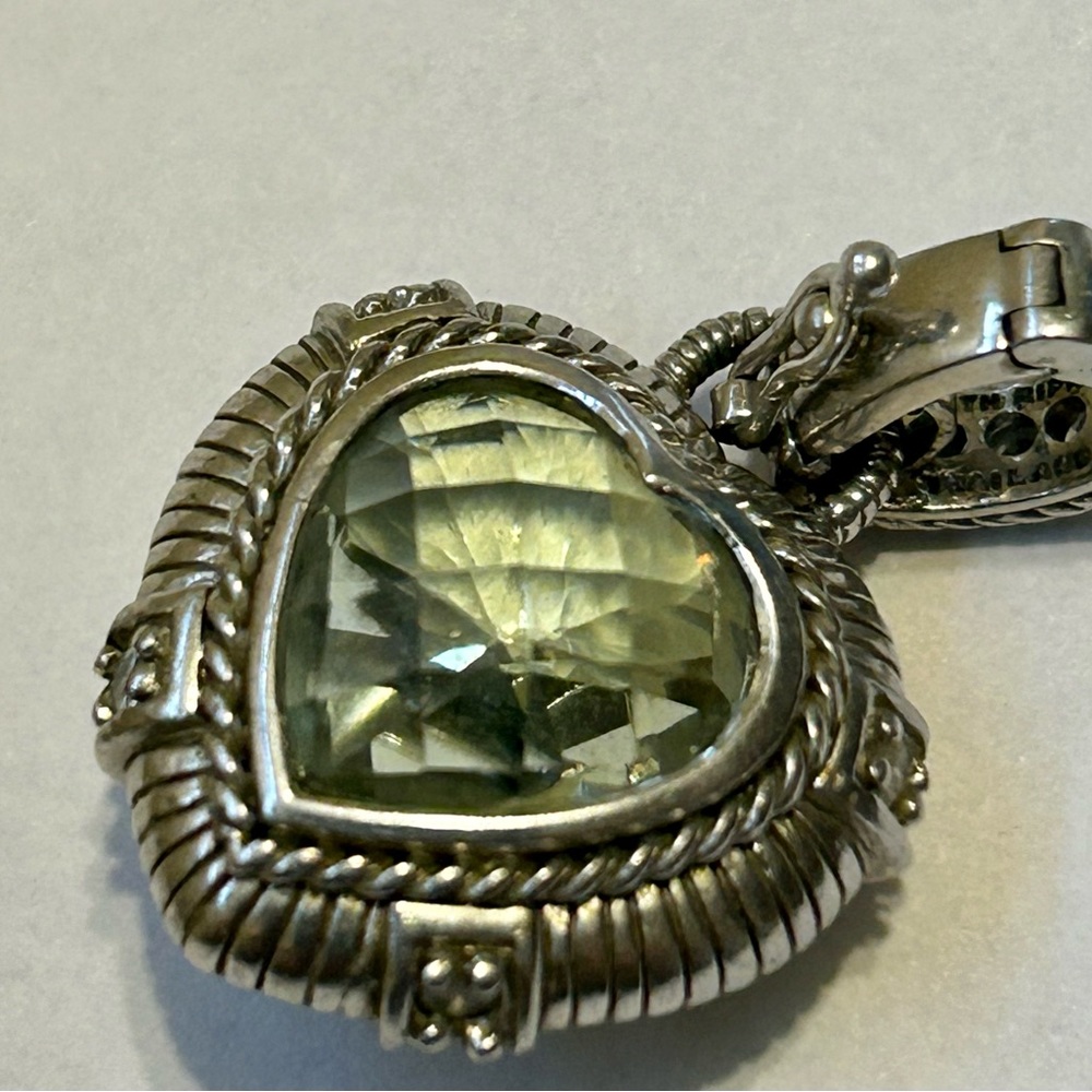 Judith ripka heart enhancer/ pendant 925